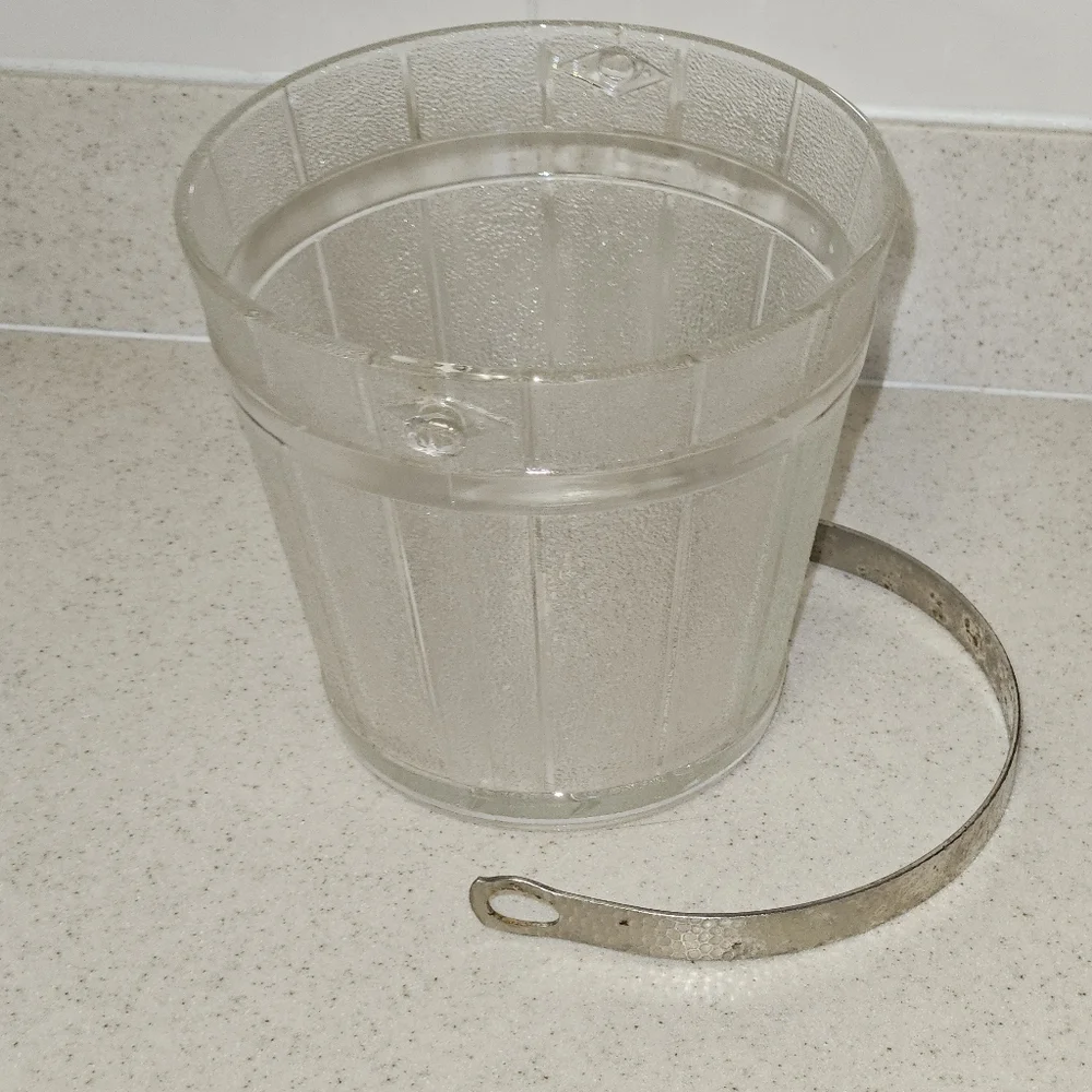 Vintage Anchor Hocking Ice Bucket Frosted Glass Hammered Metal Handle 1960’s